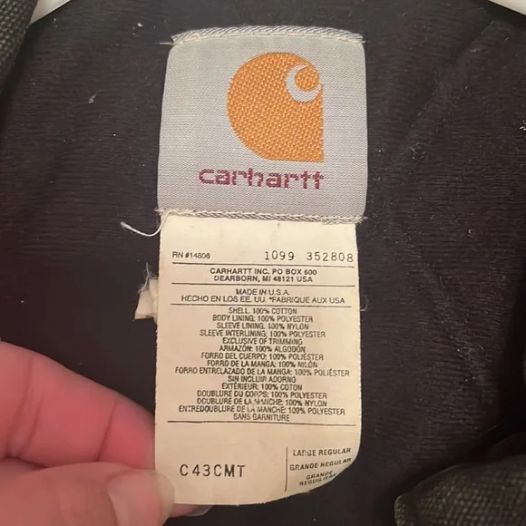 Carhartt jacket - Picture 3 of 9